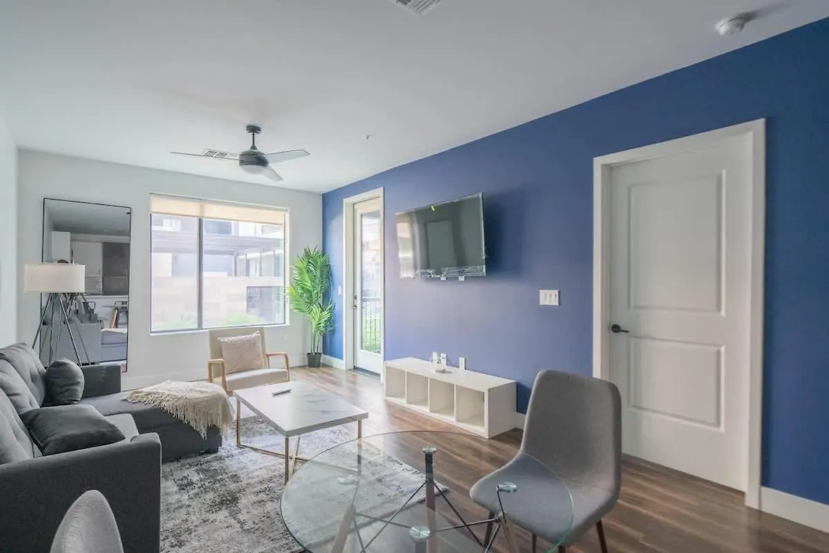 Modern 1Bd - Pool, Gym, Parking, W-D - Sleeps 4 Apartment Tempe United States