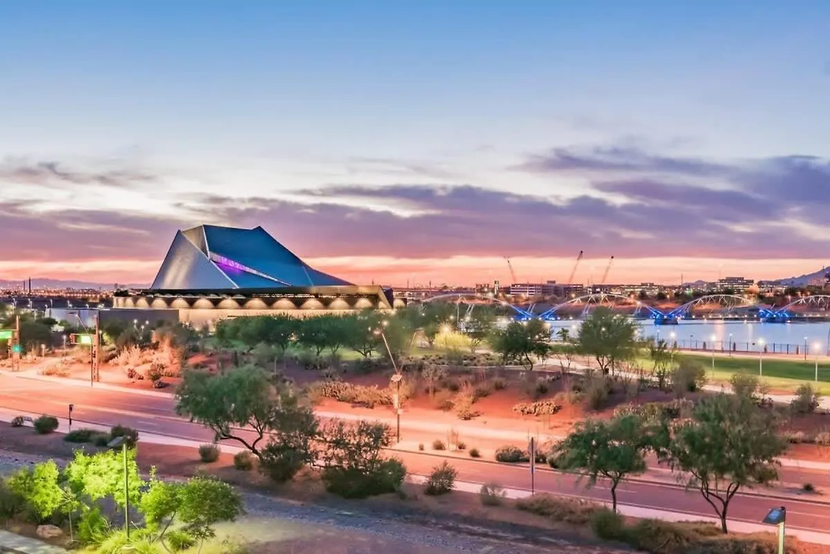 Modern 1Bd - Pool, Gym, Parking, W-D - Sleeps 4 Apartment Tempe