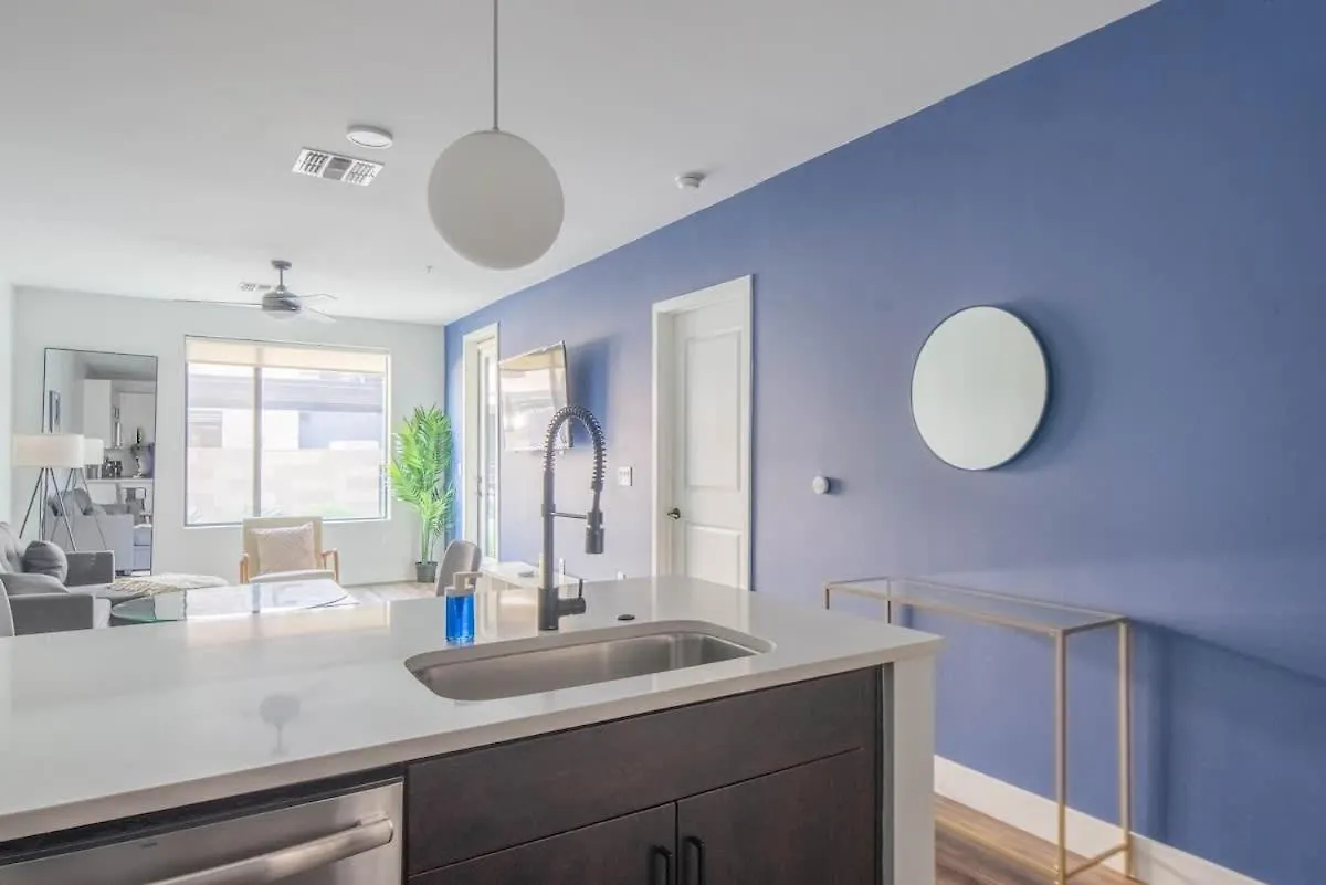 Modern 1Bd - Pool, Gym, Parking, W-D - Sleeps 4 Apartment Tempe United States